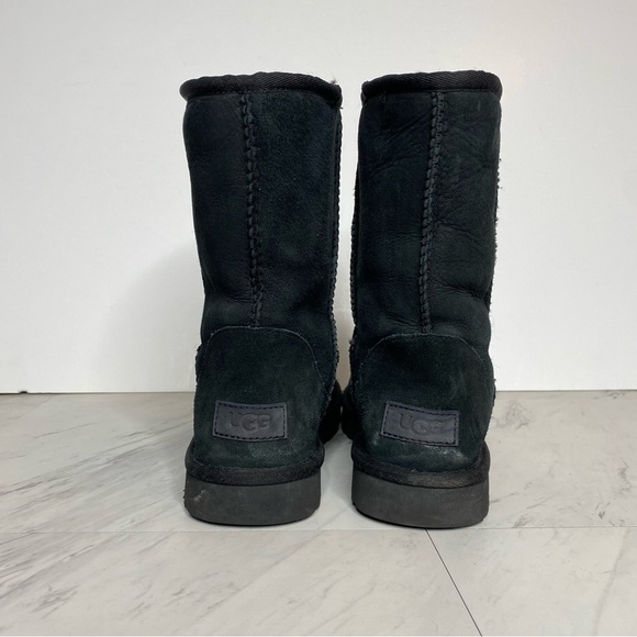 UGG Classic Short Black Winter Boot 9 - Picture 3 of 14